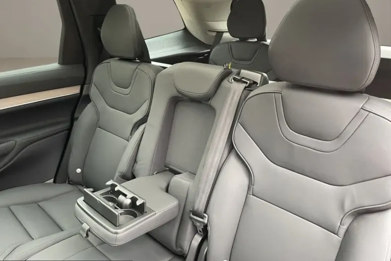 Volvo EX90 din 2025 cu 33.583 km - oferta VOL234222 - foto 11