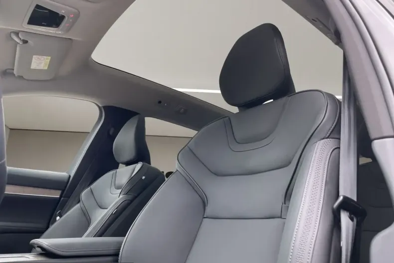 Volvo EX90 din 2025 cu 33.583 km - oferta VOL234222 - foto 15