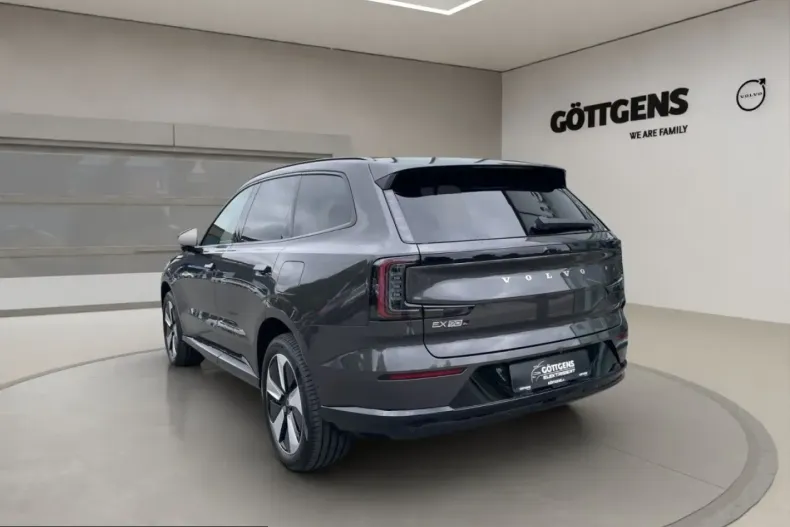 Volvo EX90 din 2025 cu 2.071 km - oferta VOL234223 - foto 3