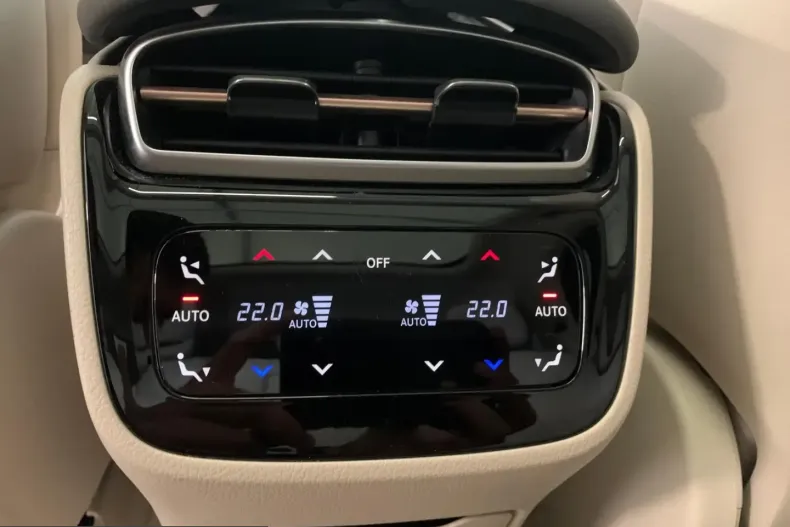 Mercedes-Benz EQS SUV (Clasa GLS) din 2023 cu 47.901 km - oferta MER234225 - foto 22