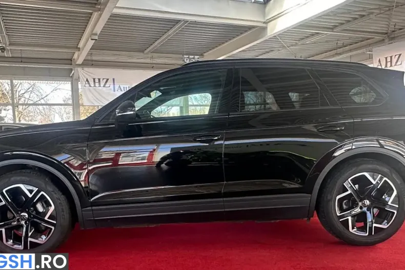 Volkswagen Touareg din 2024 cu 33.400 km - oferta VOL234226 - foto 4