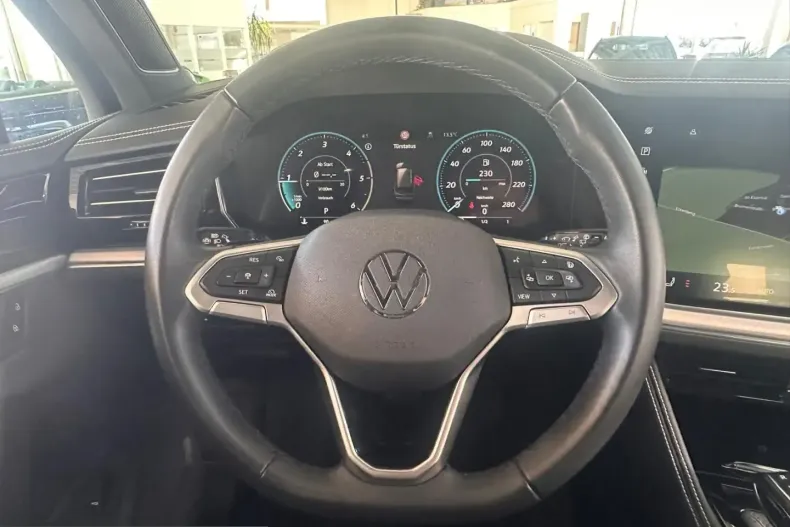 Volkswagen Touareg din 2024 cu 33.400 km - oferta VOL234226 - foto 15