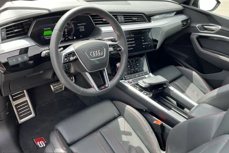 Audi SQ8 e-tron din 2024 cu 35.083 km - oferta AUD234230 - foto 11