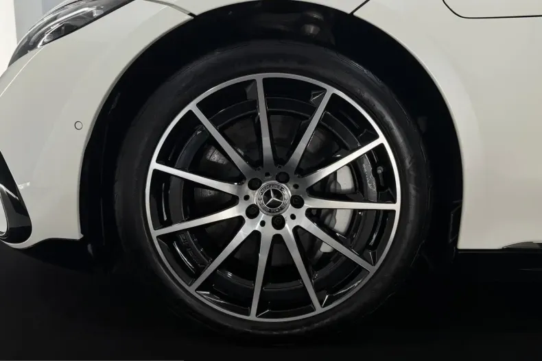 Mercedes-Benz EQS (Clasa S) din 2023 cu 69.075 km - oferta MER234231 - foto 8