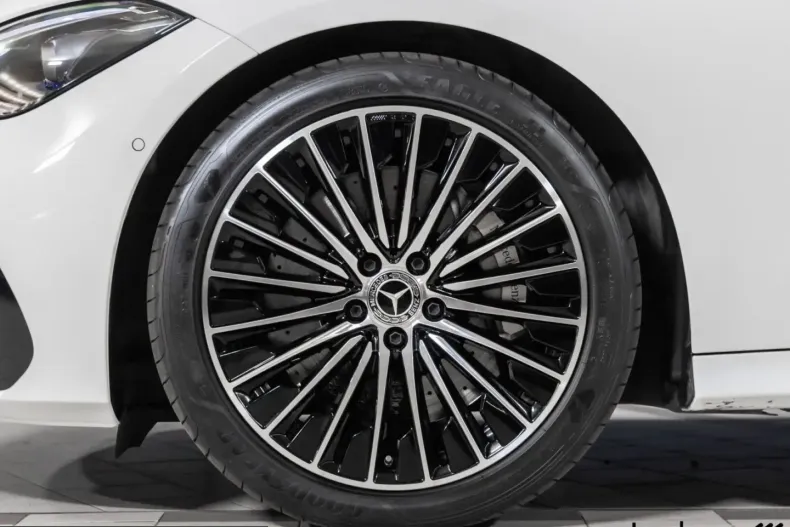 Mercedes-Benz CLE 450 (Clasa CLE) din 2024 cu 33.234 km - oferta MER234234 - foto 7
