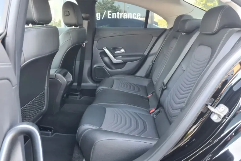 Mercedes-Benz CLA 200 (Clasa CLA) din 2023 cu 44.900 km - oferta MER234239 - foto 14