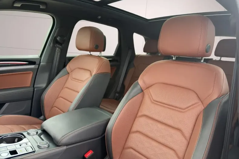 Volkswagen Touareg din 2025 cu 15.457 km - oferta VOL234252 - foto 7
