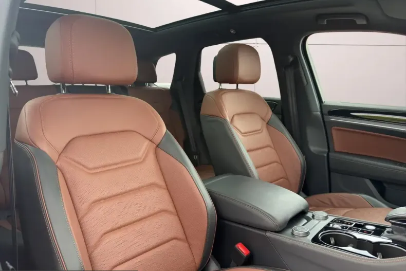 Volkswagen Touareg din 2025 cu 15.457 km - oferta VOL234252 - foto 9