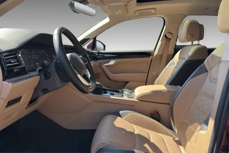 Volkswagen Touareg din 2021 cu 51.459 km - oferta VOL234254 - foto 6