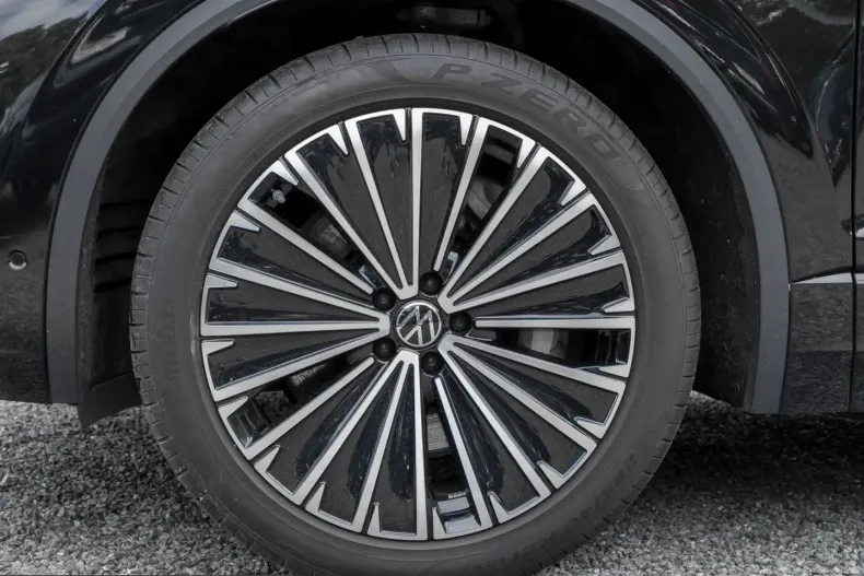 Volkswagen Touareg din 2024 cu 29.885 km - oferta VOL234258 - foto 6