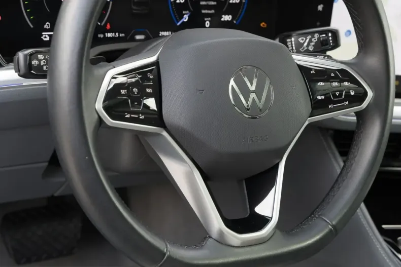 Volkswagen Touareg din 2024 cu 29.885 km - oferta VOL234258 - foto 10