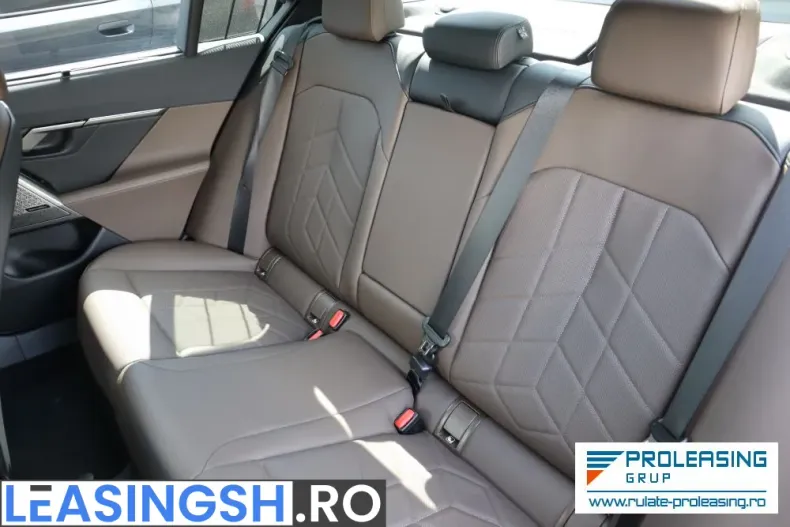 BMW 550e (Seria 5) din 2025 cu 14.050 km - oferta BMW234272 - foto 16