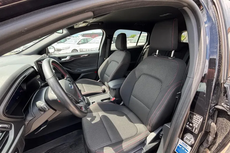 Ford Focus din 2022 cu 117.195 km - oferta FOR234275 - foto 5