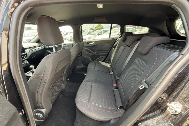 Ford Focus din 2022 cu 117.195 km - oferta FOR234275 - foto 6
