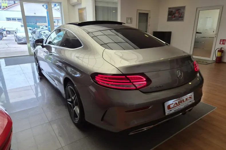 Mercedes-Benz C 300 (Clasa C) din 2020 cu 70.250 km - oferta MER234281 - foto 7