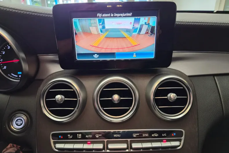 Mercedes-Benz C 300 (Clasa C) din 2020 cu 70.250 km - oferta MER234281 - foto 23