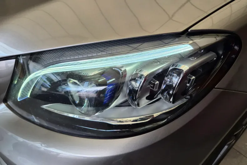 Mercedes-Benz C 300 (Clasa C) din 2020 cu 70.250 km - oferta MER234281 - foto 26