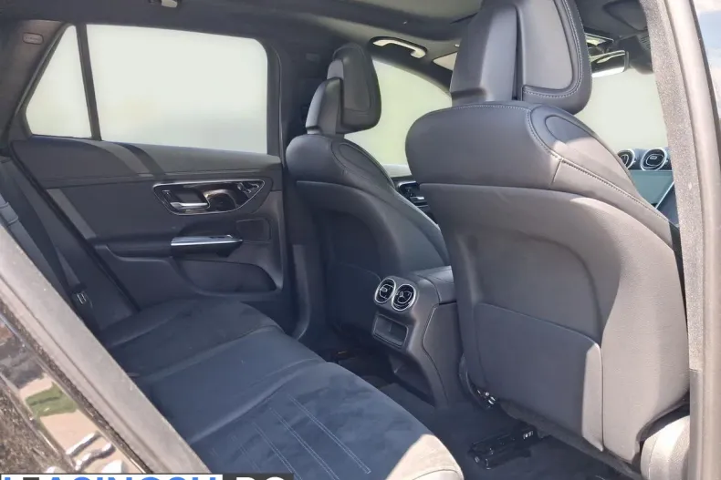 Mercedes-Benz GLC (Clasa GLC) din 2025 cu 31.797 km - oferta MER234284 - foto 14