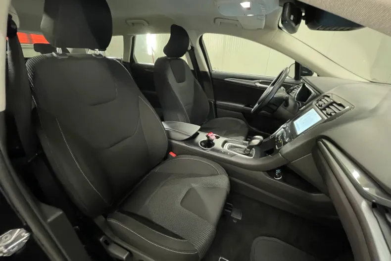 Ford Mondeo din 2022 cu 102.939 km - oferta FOR234288 - foto 10