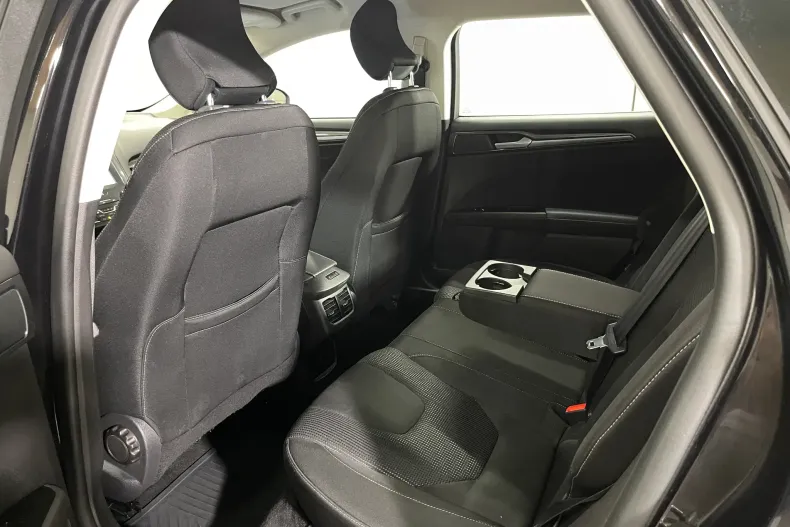 Ford Mondeo din 2022 cu 102.939 km - oferta FOR234288 - foto 11