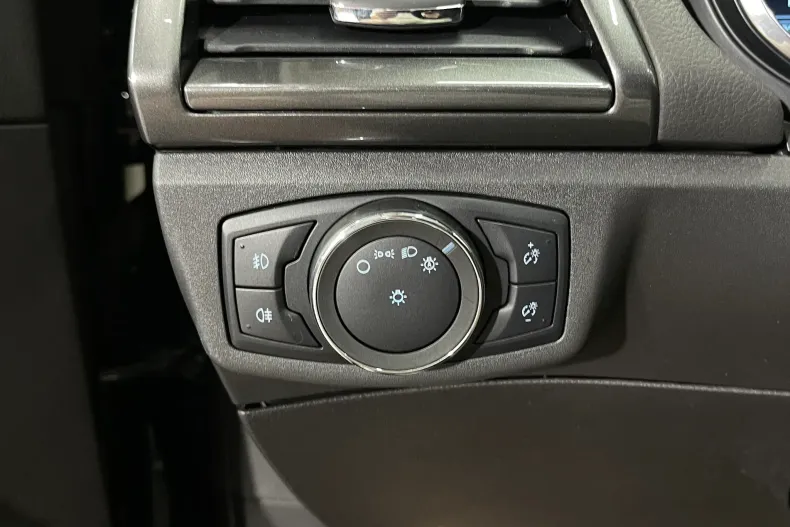 Ford Mondeo din 2022 cu 102.939 km - oferta FOR234288 - foto 19