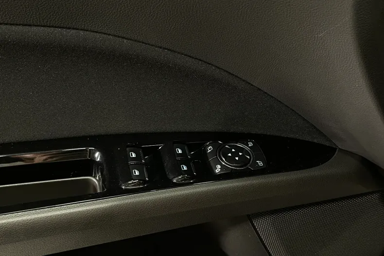 Ford Mondeo din 2022 cu 102.939 km - oferta FOR234288 - foto 20