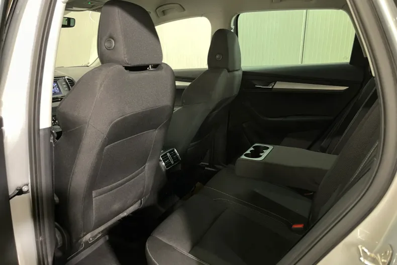 Skoda Karoq din 2023 cu 83.922 km - oferta SKO234289 - foto 11