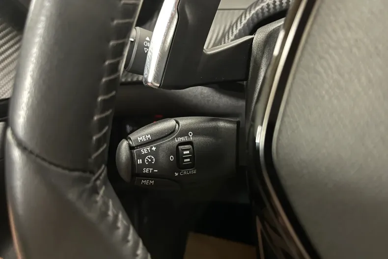 Peugeot 2008 din 2022 cu 71.134 km - oferta PEU234290 - foto 23