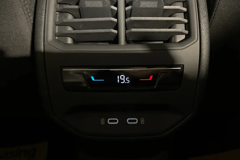 Seat Leon din 2023 cu 76.343 km - oferta SEA234293 - foto 19