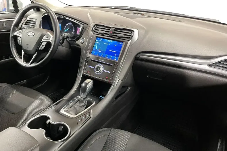 Ford Mondeo din 2022 cu 71.371 km - oferta FOR234295 - foto 8