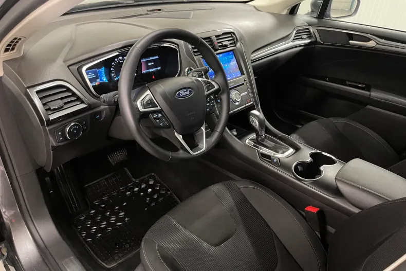 Ford Mondeo din 2022 cu 100.582 km - oferta FOR234299 - foto 5