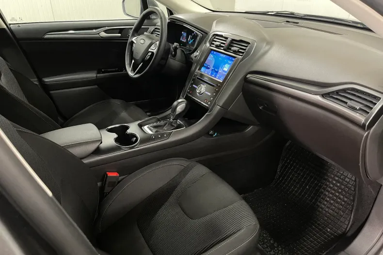 Ford Mondeo din 2022 cu 100.582 km - oferta FOR234299 - foto 10