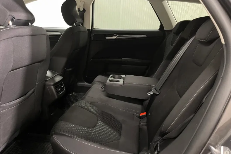 Ford Mondeo din 2022 cu 100.582 km - oferta FOR234299 - foto 11