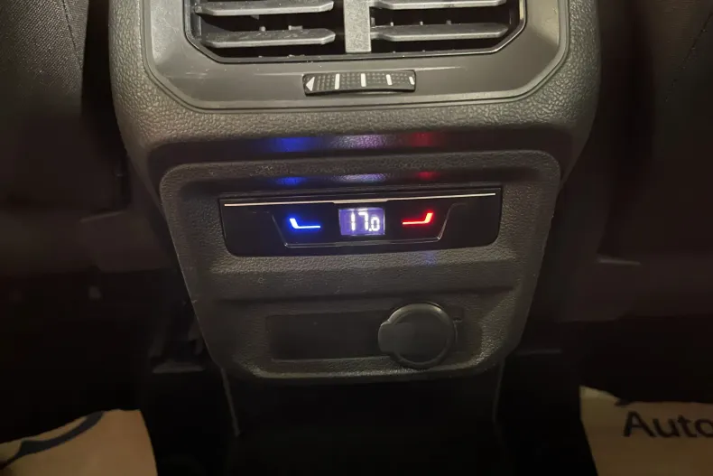 Volkswagen Tiguan din 2022 cu 130.608 km - oferta VOL234300 - foto 24