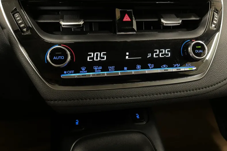 Toyota Corolla din 2021 cu 52.396 km - oferta TOY234301 - foto 16