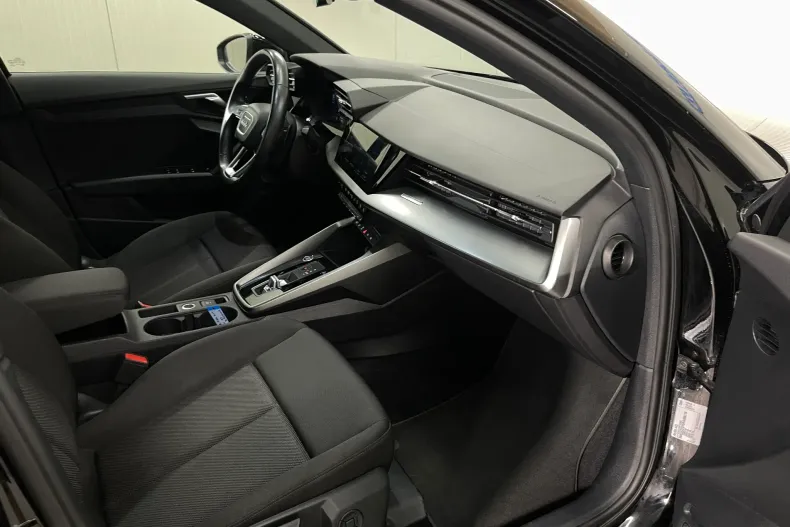 Audi A3 Limuzina din 2022 cu 109.423 km - oferta AUD234306 - foto 11