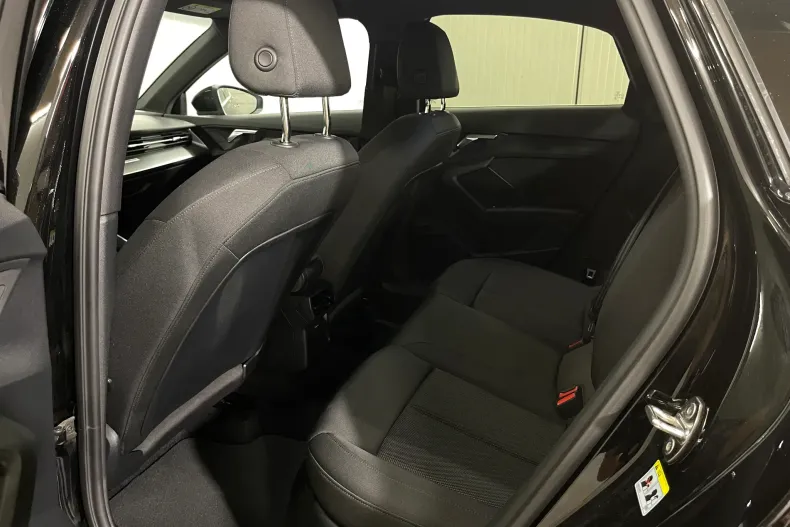 Audi A3 Limuzina din 2022 cu 109.423 km - oferta AUD234306 - foto 12