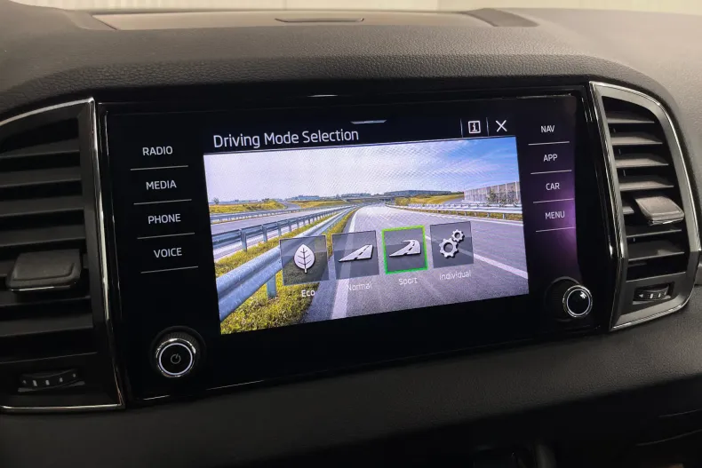 Skoda Karoq din 2021 cu 52.370 km - oferta SKO234307 - foto 17