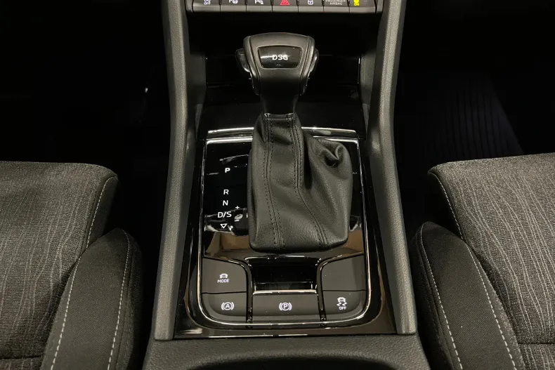 Skoda Karoq din 2021 cu 52.370 km - oferta SKO234307 - foto 25