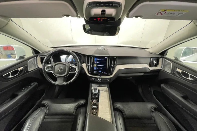 Volvo XC60 din 2021 cu 153.649 km - oferta VOL234309 - foto 8