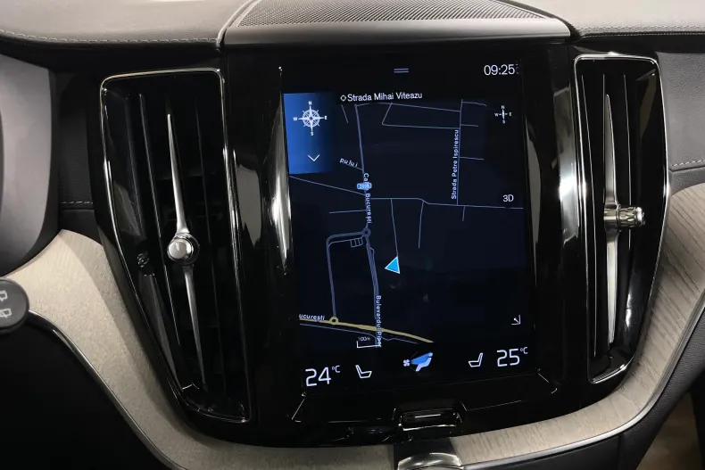 Volvo XC60 din 2021 cu 153.649 km - oferta VOL234309 - foto 17