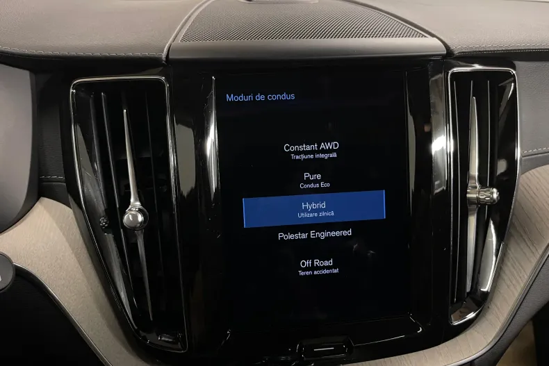 Volvo XC60 din 2021 cu 153.649 km - oferta VOL234309 - foto 18