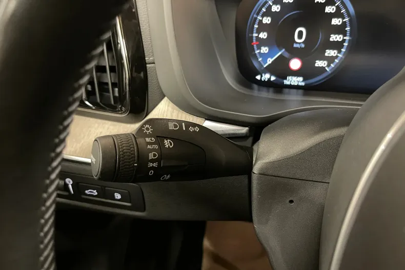 Volvo XC60 din 2021 cu 153.649 km - oferta VOL234309 - foto 31