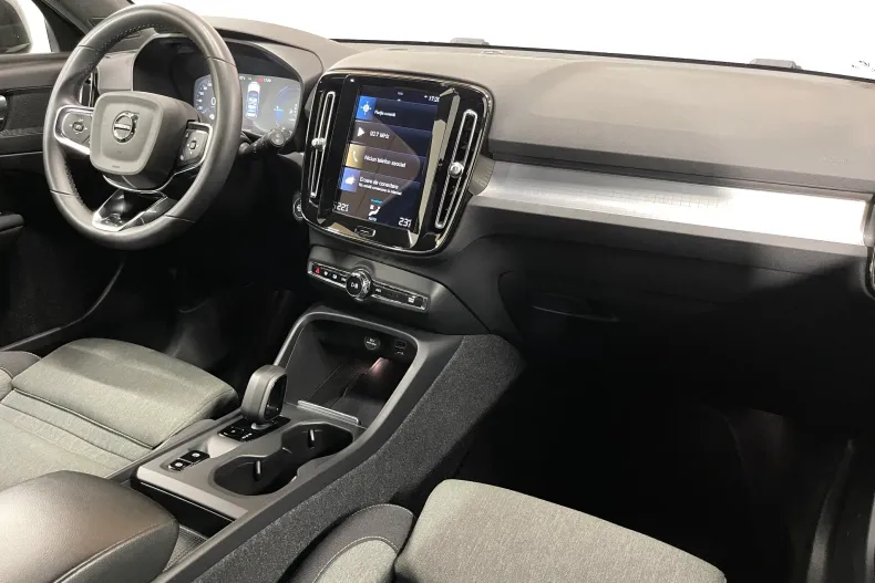 Volvo XC40 din 2022 cu 141.807 km - oferta VOL234314 - foto 8