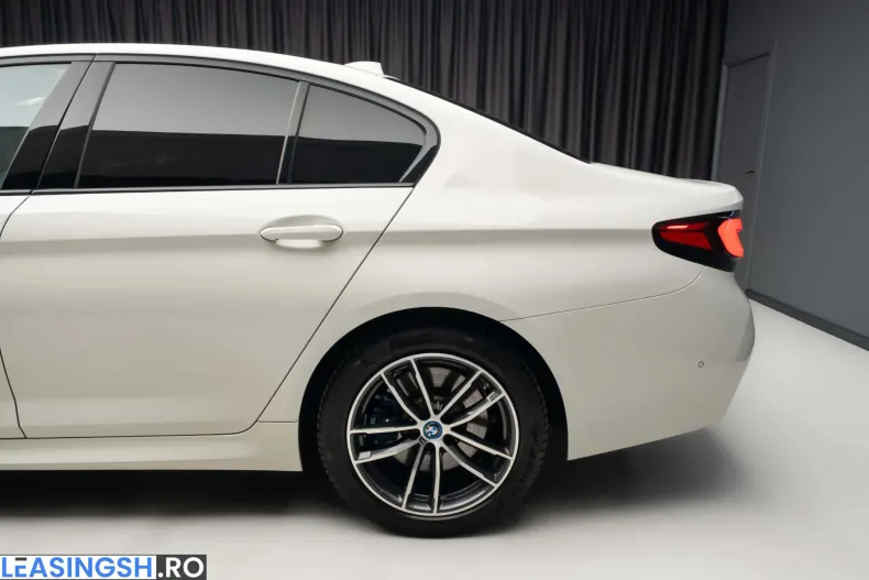 BMW 545e (Seria 5) din 2022 cu 95.427 km - oferta BMW234316 - foto 10