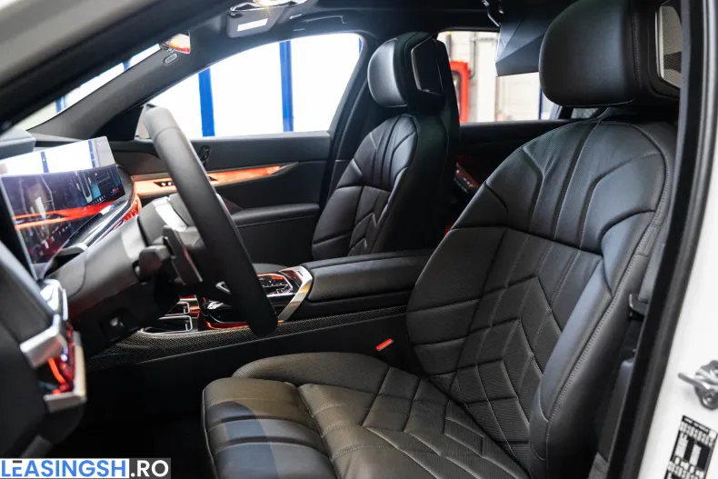 BMW 740d (Seria 7) din 2026 cu 1.100 km - oferta BMW234321 - foto 5
