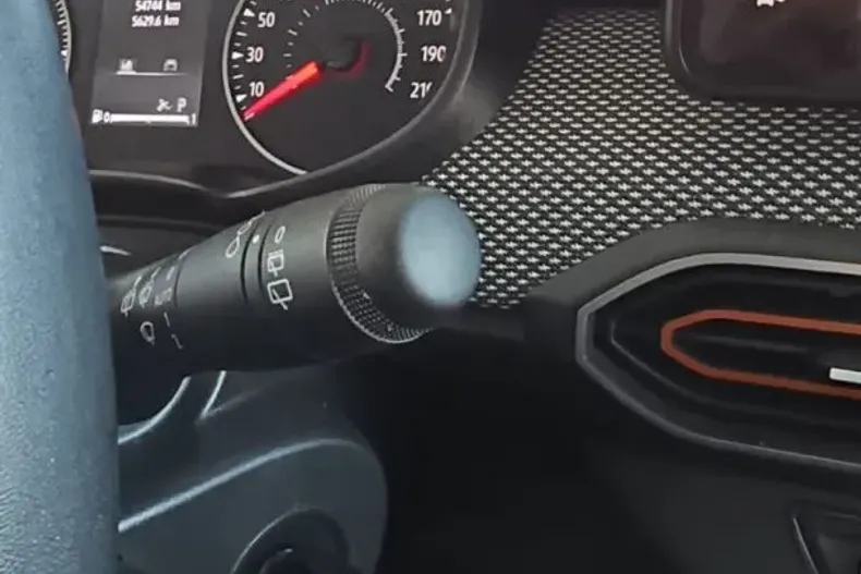 Dacia Sandero din 2022 cu 54.744 km - oferta DAC234325 - foto 18