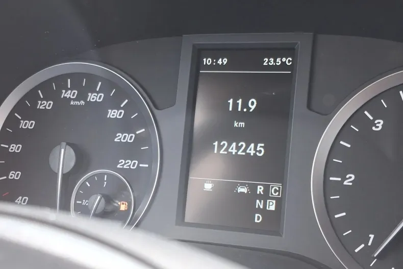 Mercedes-Benz Vito din 2021 cu 124.245 km - oferta MER234328 - foto 19