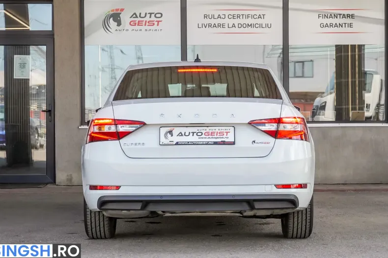 Skoda Superb din 2023 cu 159.000 km - oferta SKO234334 - foto 5