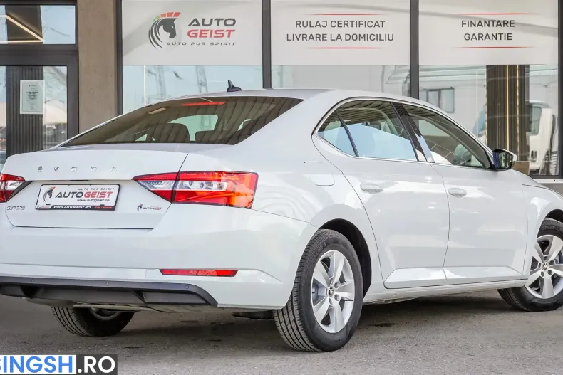 Skoda Superb din 2023 cu 159.000 km - oferta SKO234334 - foto 6